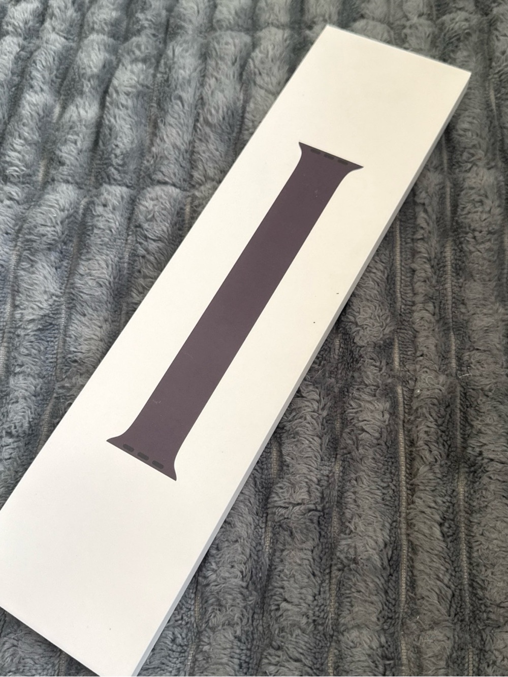 Genuine Apple Watch Band Solo Loop Silicone Fitted Band Size 4 41mm Dark Cherry
